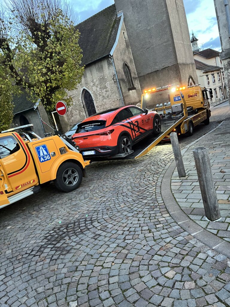 Remorquage avec MERCEDES ATEGO 1227