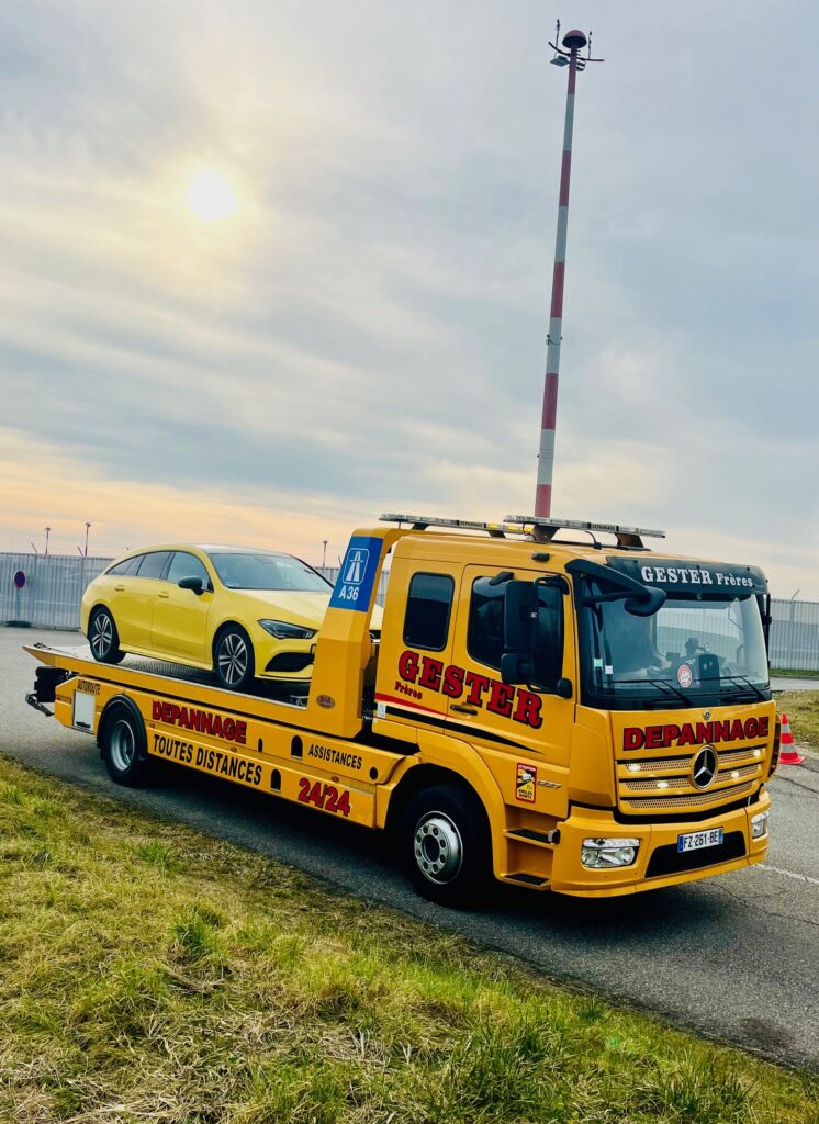 Remorquage avec MERCEDES ATEGO 1227
