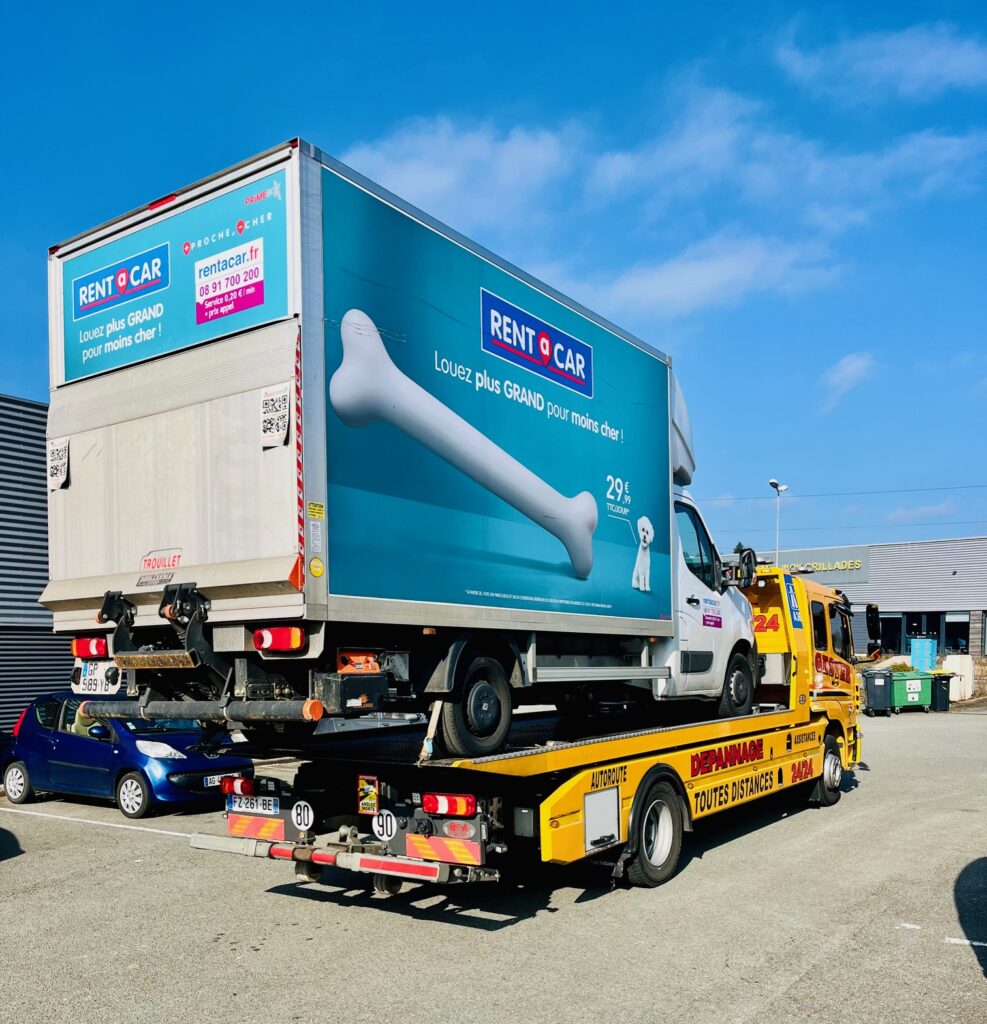 Remorquage avec MERCEDES ATEGO 1227