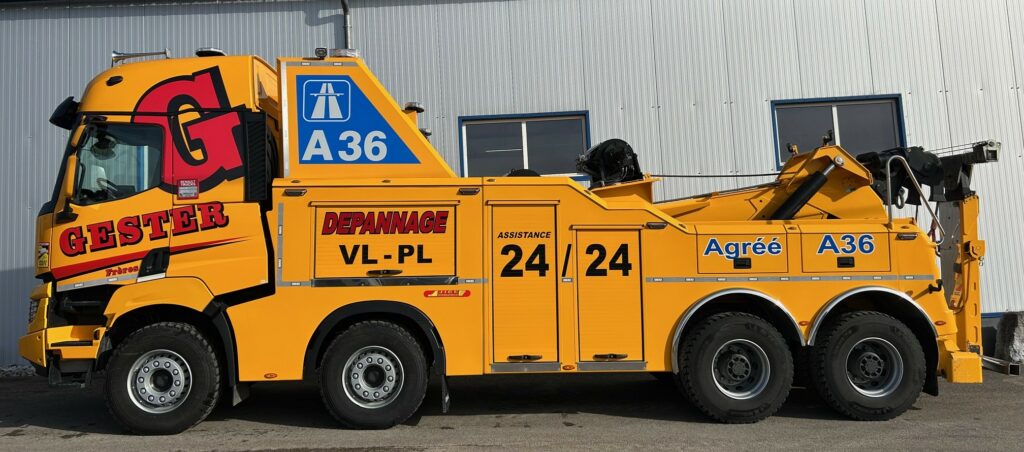 RENAULT K520 Remorqueuse 8×4 MEGA 45 – treuils 23 et 30 tonnes