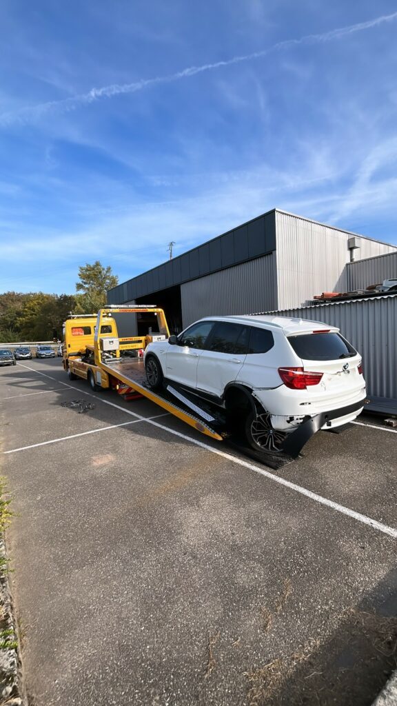 Remorquage avec MERCEDES ATEGO 1224R