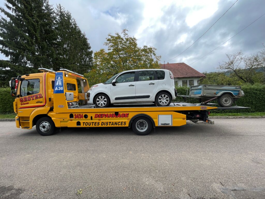 Remorquage avec MERCEDES ATEGO 1224R