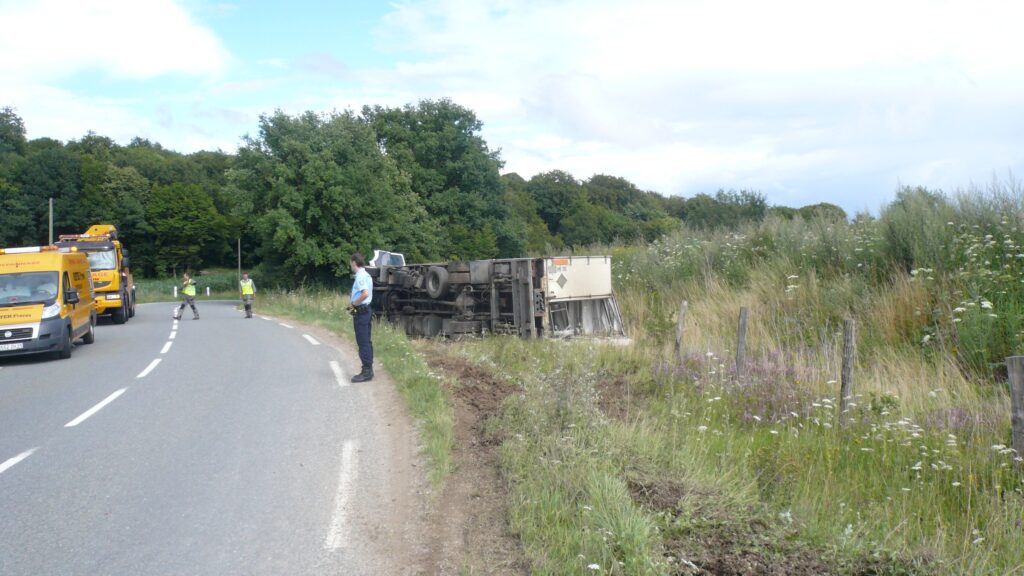 Intervention avec remorqueuse RENAULT 8×4