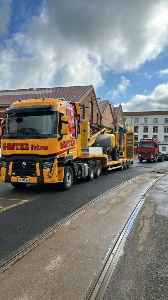 Transport avec tracteur RENAULT 6X4